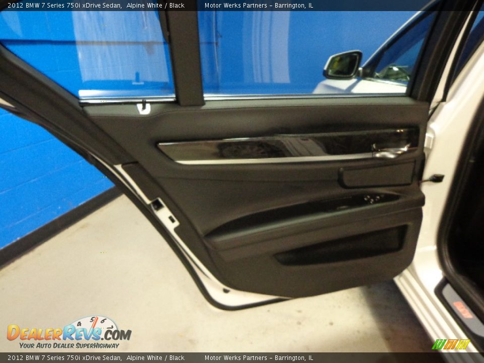 2012 BMW 7 Series 750i xDrive Sedan Alpine White / Black Photo #16