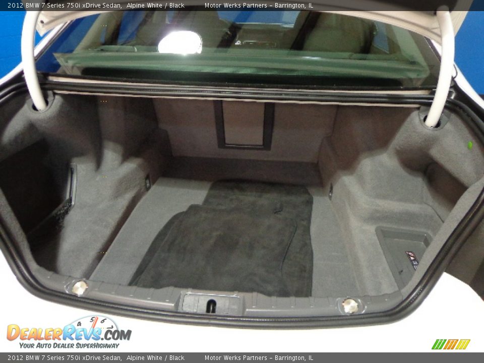 2012 BMW 7 Series 750i xDrive Sedan Alpine White / Black Photo #20