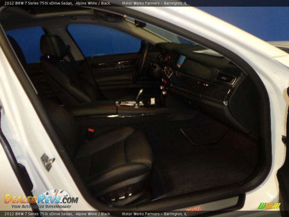2012 BMW 7 Series 750i xDrive Sedan Alpine White / Black Photo #26