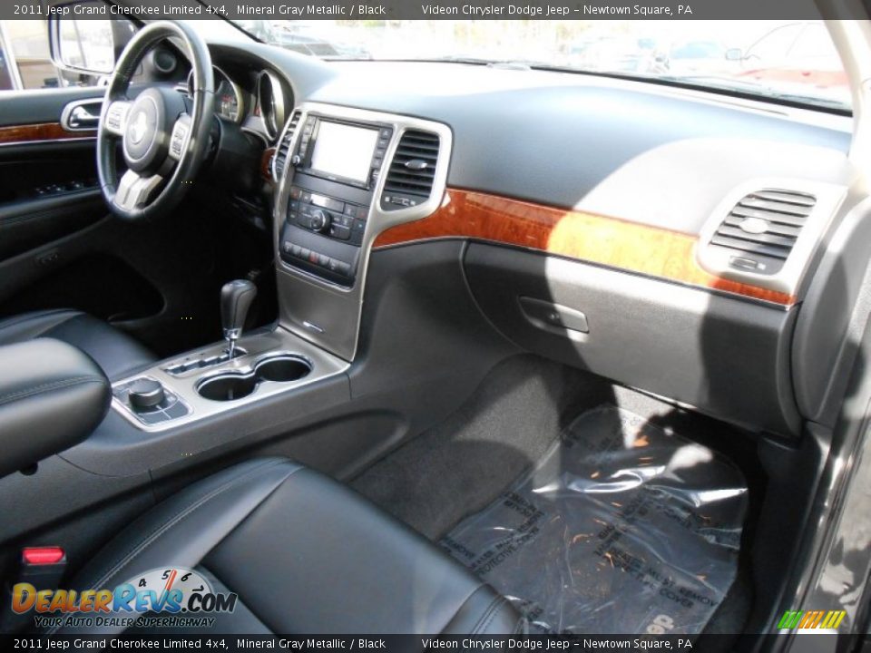 2011 Jeep Grand Cherokee Limited 4x4 Mineral Gray Metallic / Black Photo #12