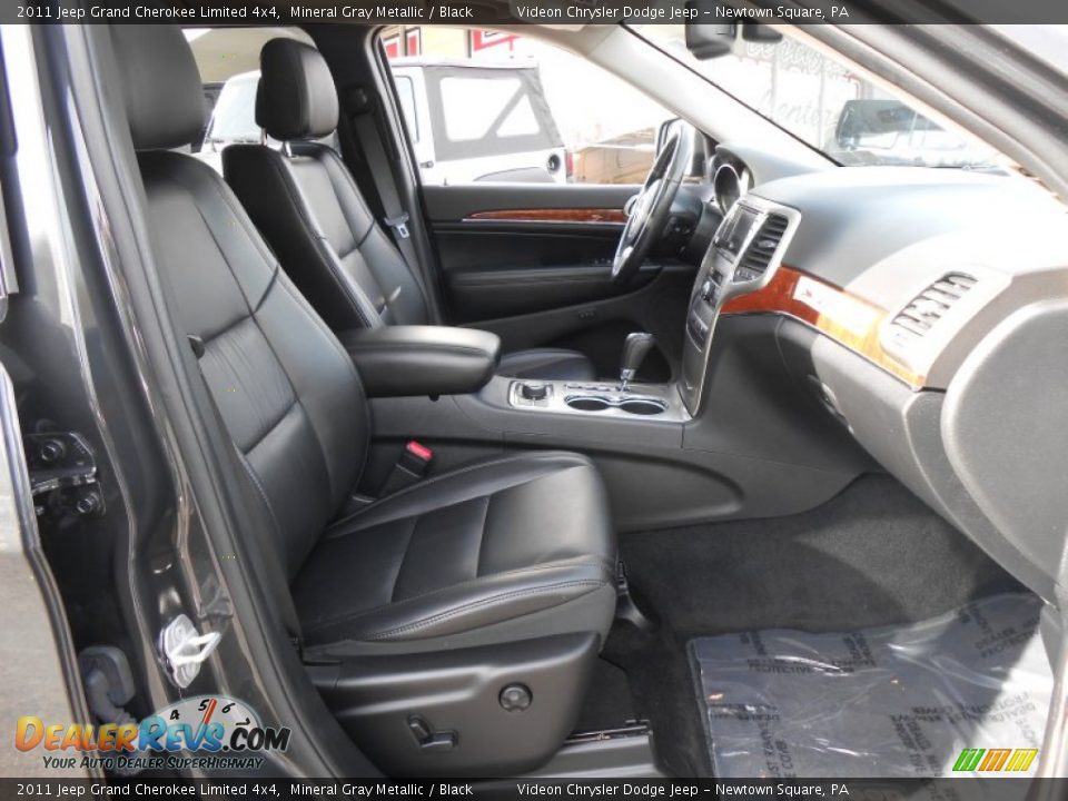 2011 Jeep Grand Cherokee Limited 4x4 Mineral Gray Metallic / Black Photo #13