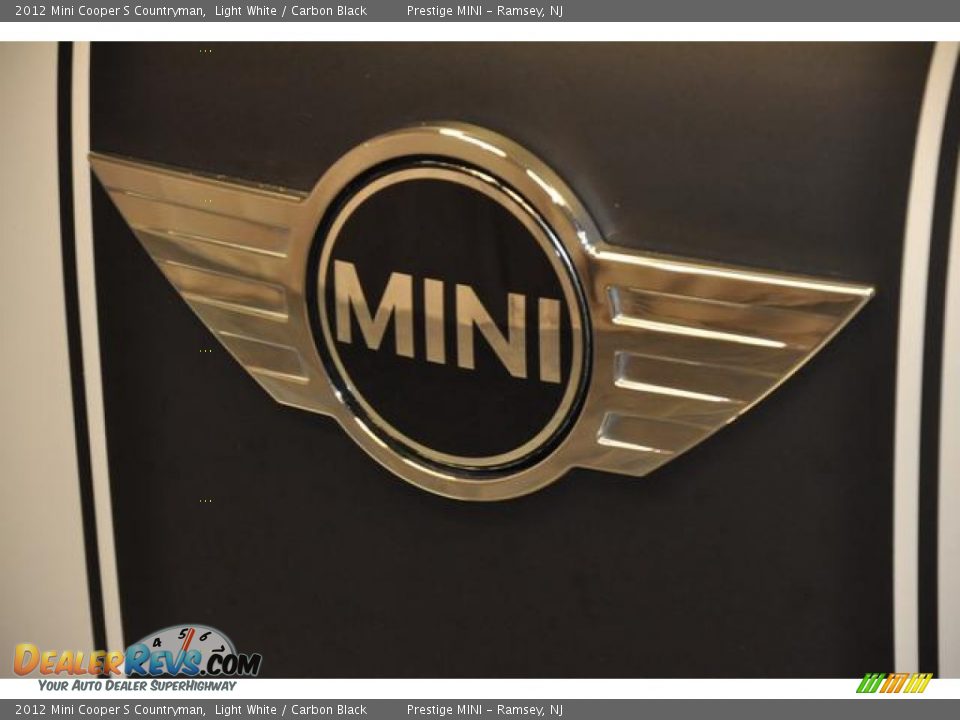 2012 Mini Cooper S Countryman Light White / Carbon Black Photo #16