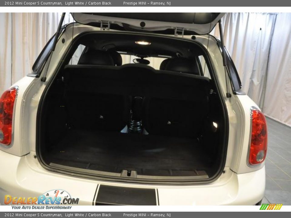 2012 Mini Cooper S Countryman Light White / Carbon Black Photo #17