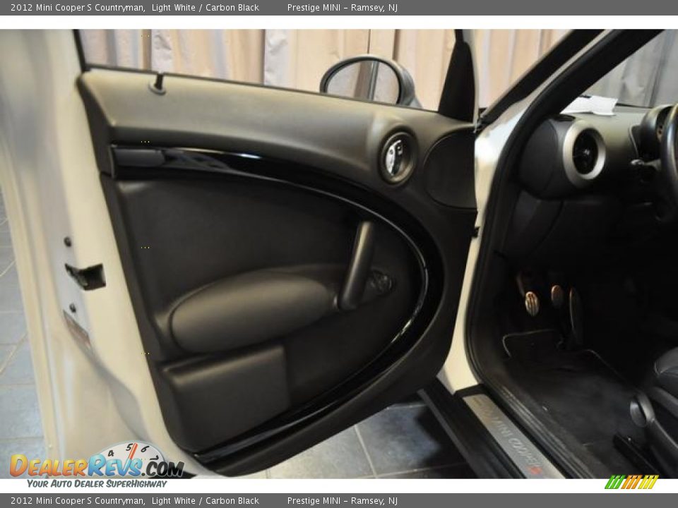 2012 Mini Cooper S Countryman Light White / Carbon Black Photo #23