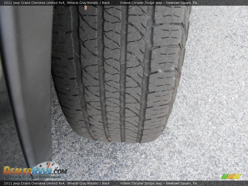 2011 Jeep Grand Cherokee Limited 4x4 Mineral Gray Metallic / Black Photo #22