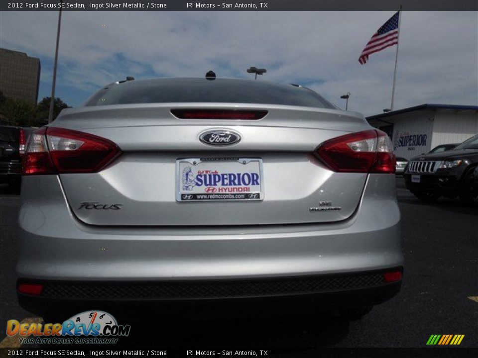 2012 Ford Focus SE Sedan Ingot Silver Metallic / Stone Photo #9