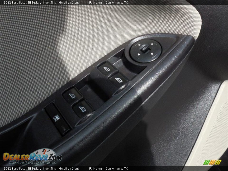 2012 Ford Focus SE Sedan Ingot Silver Metallic / Stone Photo #17