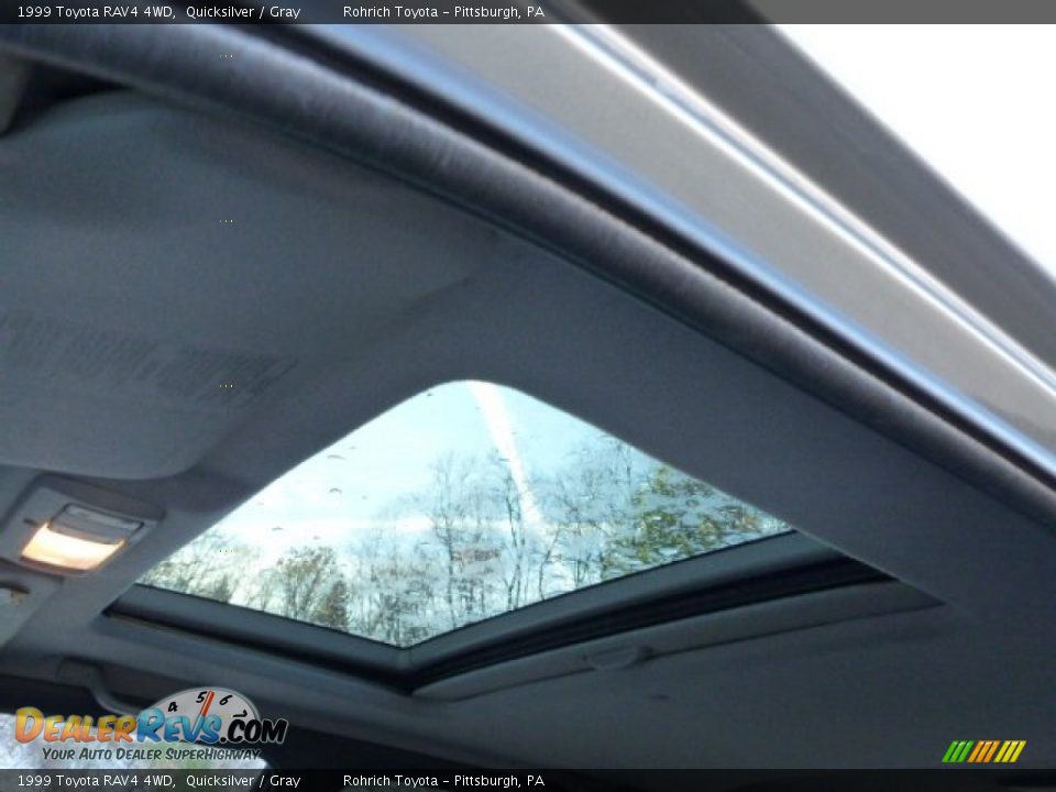 1999 Toyota RAV4 4WD Quicksilver / Gray Photo #7
