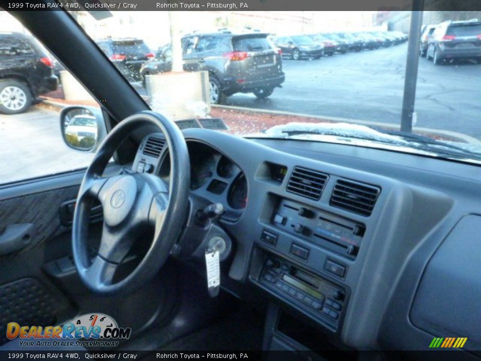 1999 Toyota RAV4 4WD Quicksilver / Gray Photo #14