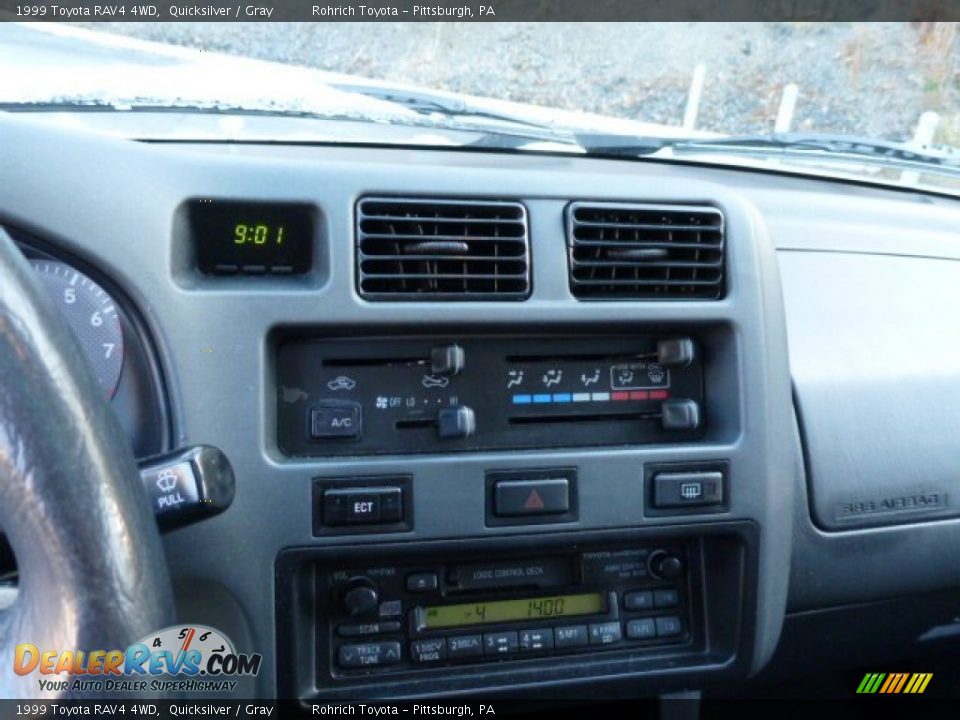 1999 Toyota RAV4 4WD Quicksilver / Gray Photo #19