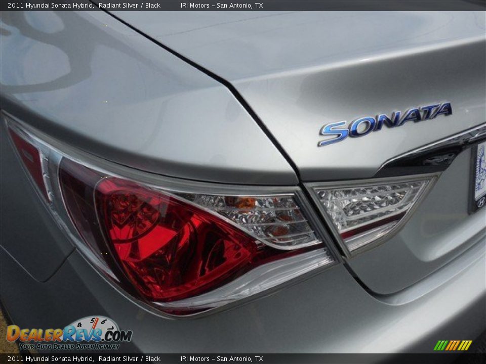 2011 Hyundai Sonata Hybrid Radiant Silver / Black Photo #12