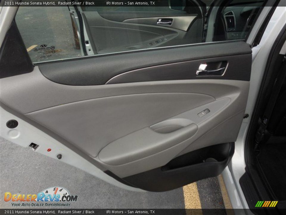 2011 Hyundai Sonata Hybrid Radiant Silver / Black Photo #16