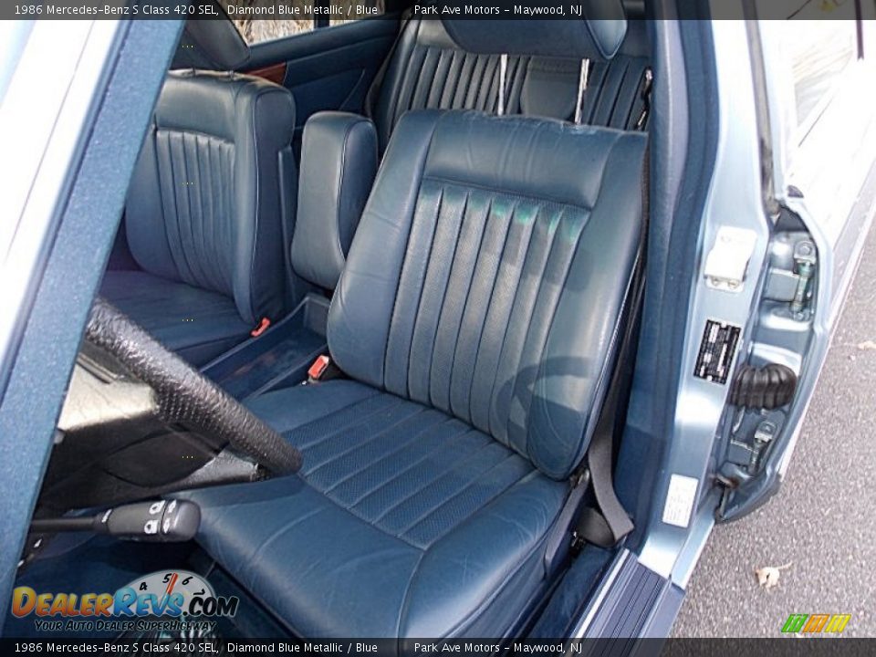 Front Seat of 1986 Mercedes-Benz S Class 420 SEL Photo #13