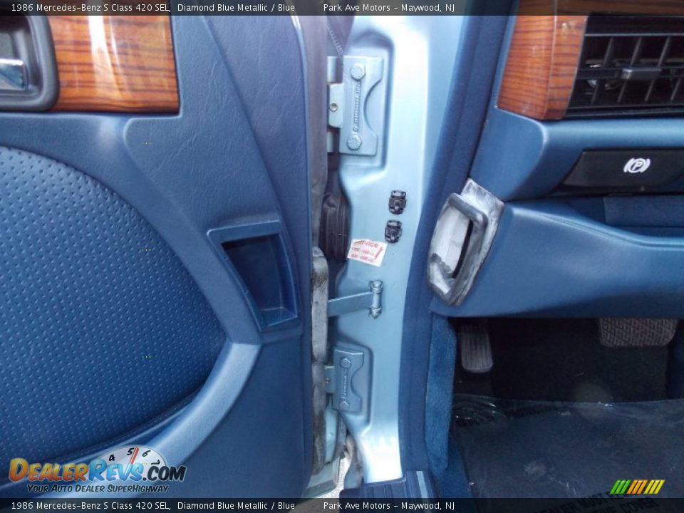 1986 Mercedes-Benz S Class 420 SEL Diamond Blue Metallic / Blue Photo #15