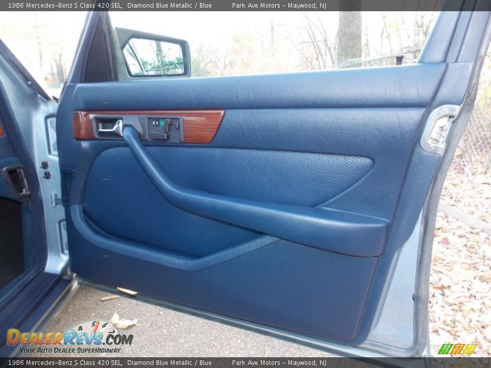 Door Panel of 1986 Mercedes-Benz S Class 420 SEL Photo #25