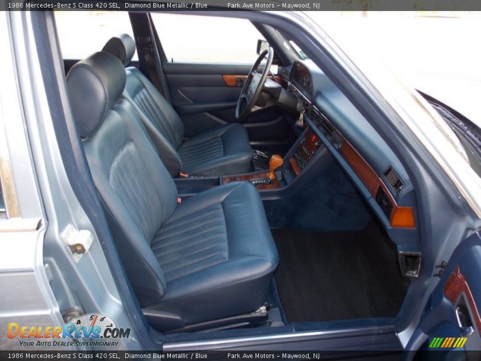 Front Seat of 1986 Mercedes-Benz S Class 420 SEL Photo #28