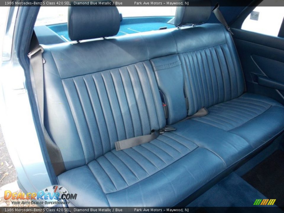 Rear Seat of 1986 Mercedes-Benz S Class 420 SEL Photo #33