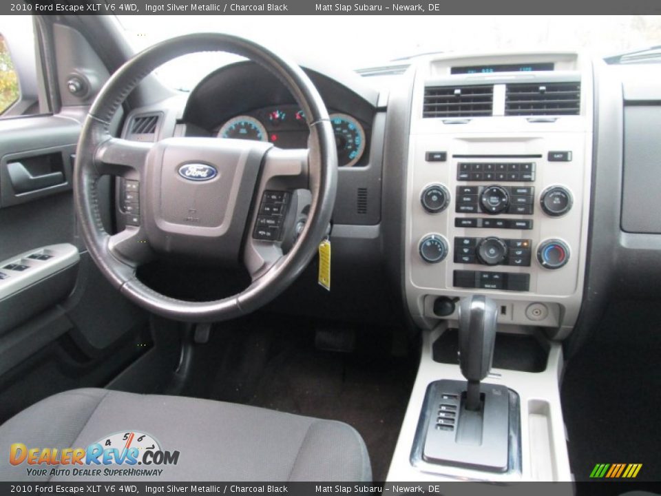 2010 Ford Escape XLT V6 4WD Ingot Silver Metallic / Charcoal Black Photo #16