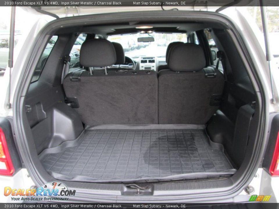 2010 Ford Escape XLT V6 4WD Ingot Silver Metallic / Charcoal Black Photo #19