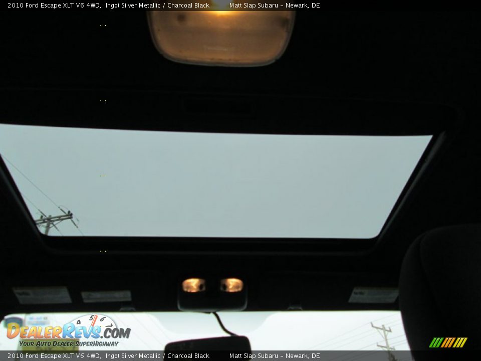 2010 Ford Escape XLT V6 4WD Ingot Silver Metallic / Charcoal Black Photo #20
