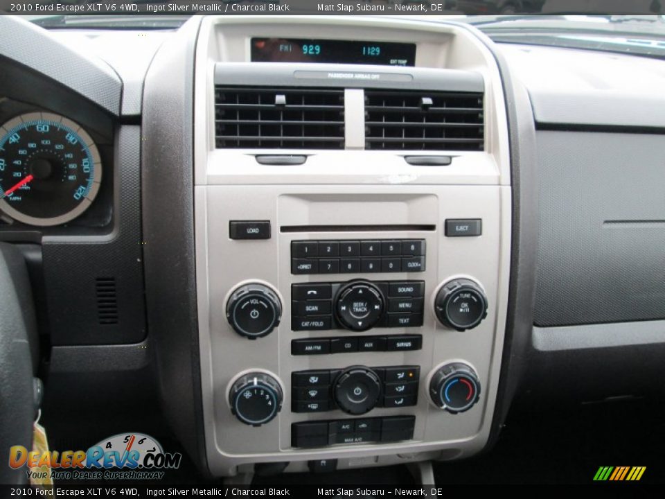 2010 Ford Escape XLT V6 4WD Ingot Silver Metallic / Charcoal Black Photo #25