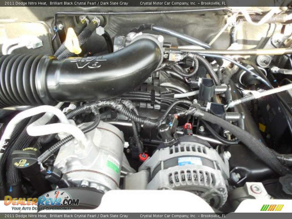 2011 Dodge Nitro Heat Brilliant Black Crystal Pearl / Dark Slate Gray Photo #17