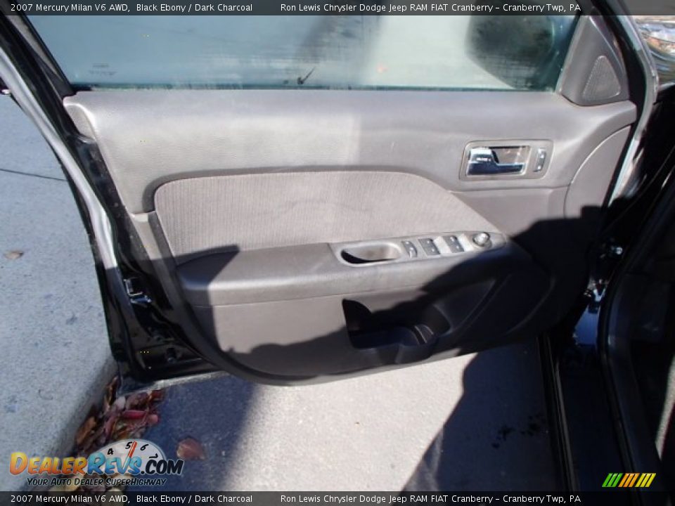 2007 Mercury Milan V6 AWD Black Ebony / Dark Charcoal Photo #11