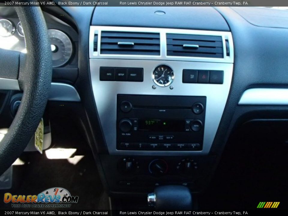 2007 Mercury Milan V6 AWD Black Ebony / Dark Charcoal Photo #16