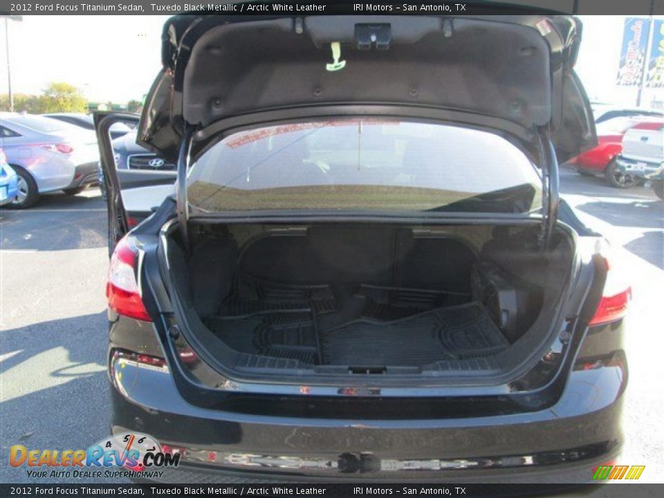 2012 Ford Focus Titanium Sedan Tuxedo Black Metallic / Arctic White Leather Photo #14