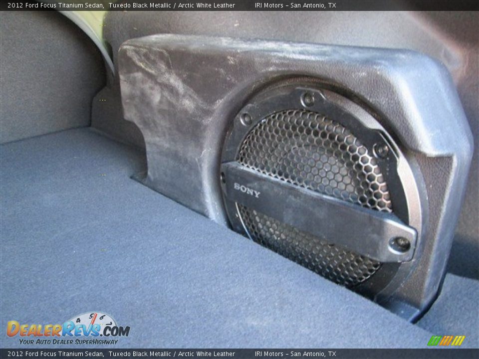 2012 Ford Focus Titanium Sedan Tuxedo Black Metallic / Arctic White Leather Photo #15