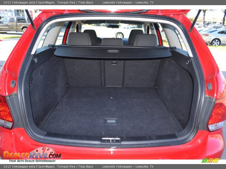 2013 Volkswagen Jetta S SportWagen Tornado Red / Titan Black Photo #20