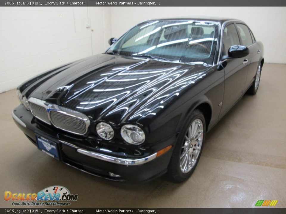 2006 Jaguar XJ XJ8 L Ebony Black / Charcoal Photo #4