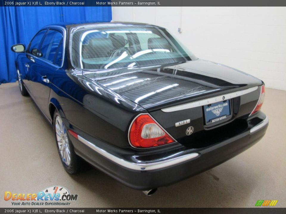 2006 Jaguar XJ XJ8 L Ebony Black / Charcoal Photo #6