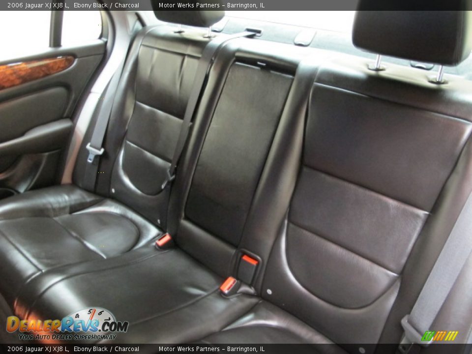 2006 Jaguar XJ XJ8 L Ebony Black / Charcoal Photo #19