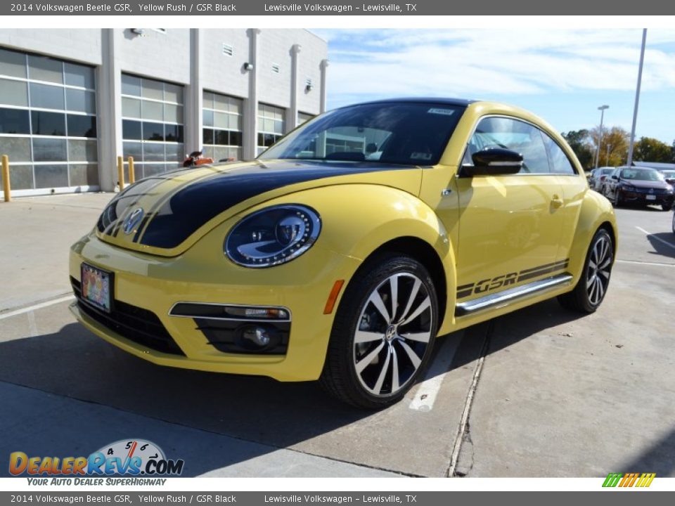 Front 3/4 View of 2014 Volkswagen Beetle GSR Photo #1