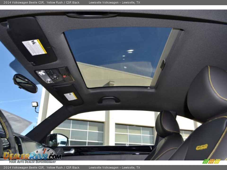 Sunroof of 2014 Volkswagen Beetle GSR Photo #6
