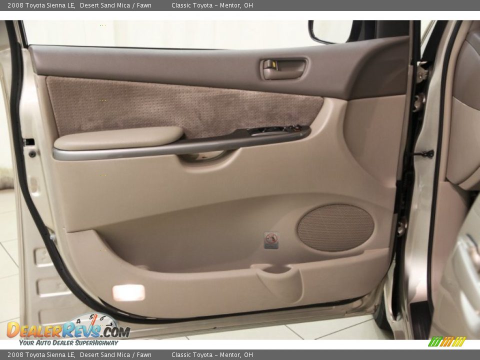 2008 Toyota Sienna LE Desert Sand Mica / Fawn Photo #4