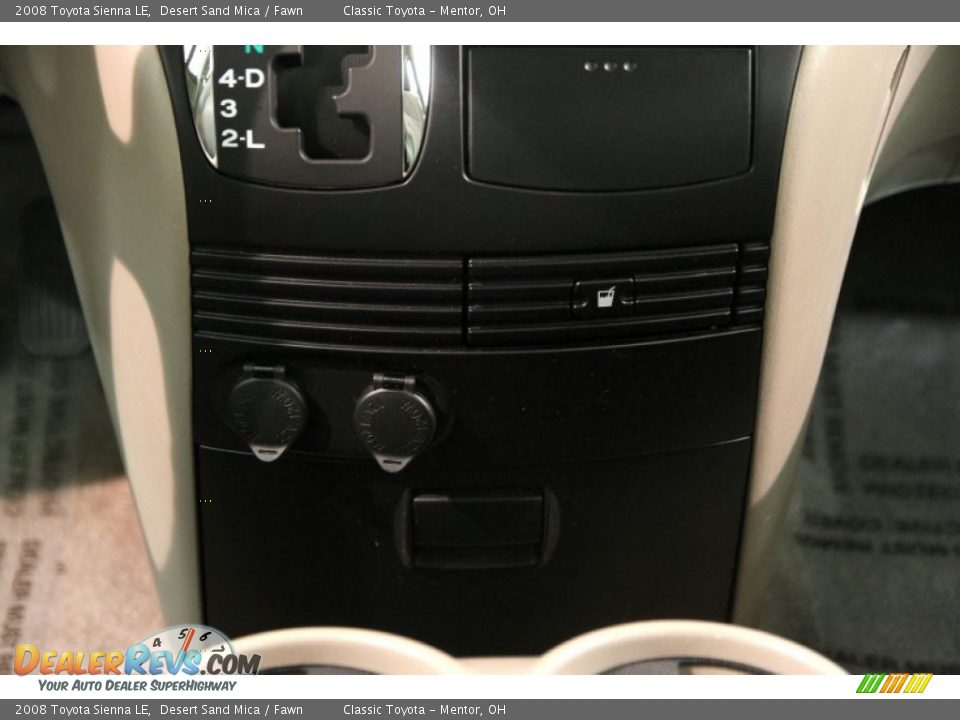 2008 Toyota Sienna LE Desert Sand Mica / Fawn Photo #16