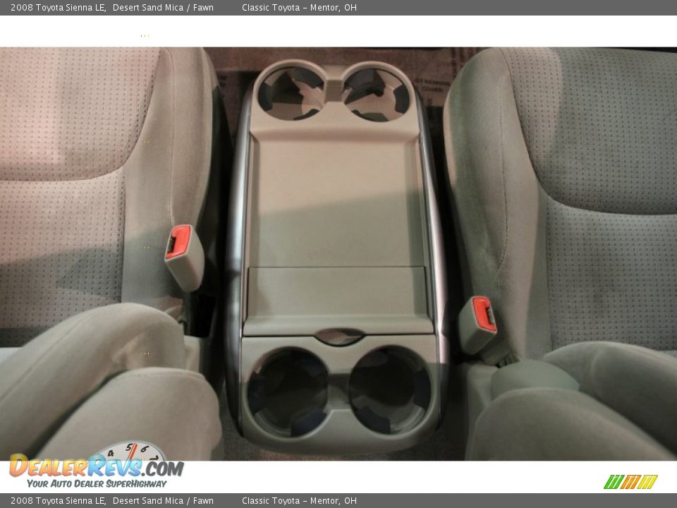 2008 Toyota Sienna LE Desert Sand Mica / Fawn Photo #17
