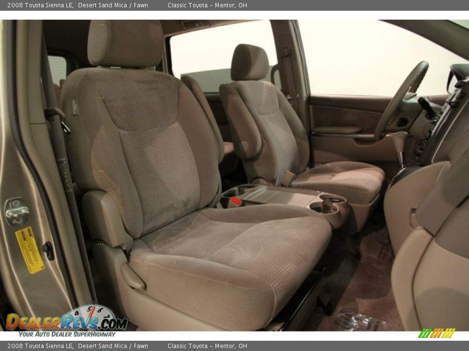 2008 Toyota Sienna LE Desert Sand Mica / Fawn Photo #18