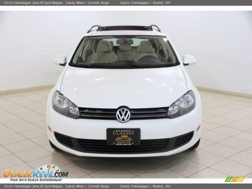 2010 Volkswagen Jetta SE SportWagen Candy White / Cornsilk Beige Photo #2