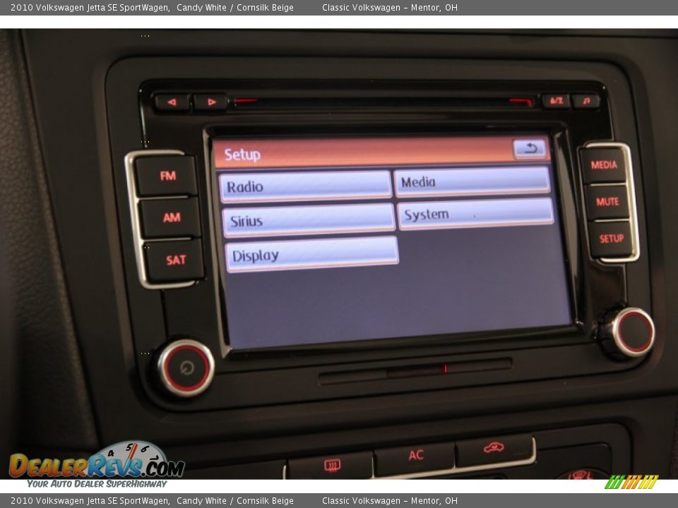 2010 Volkswagen Jetta SE SportWagen Candy White / Cornsilk Beige Photo #14