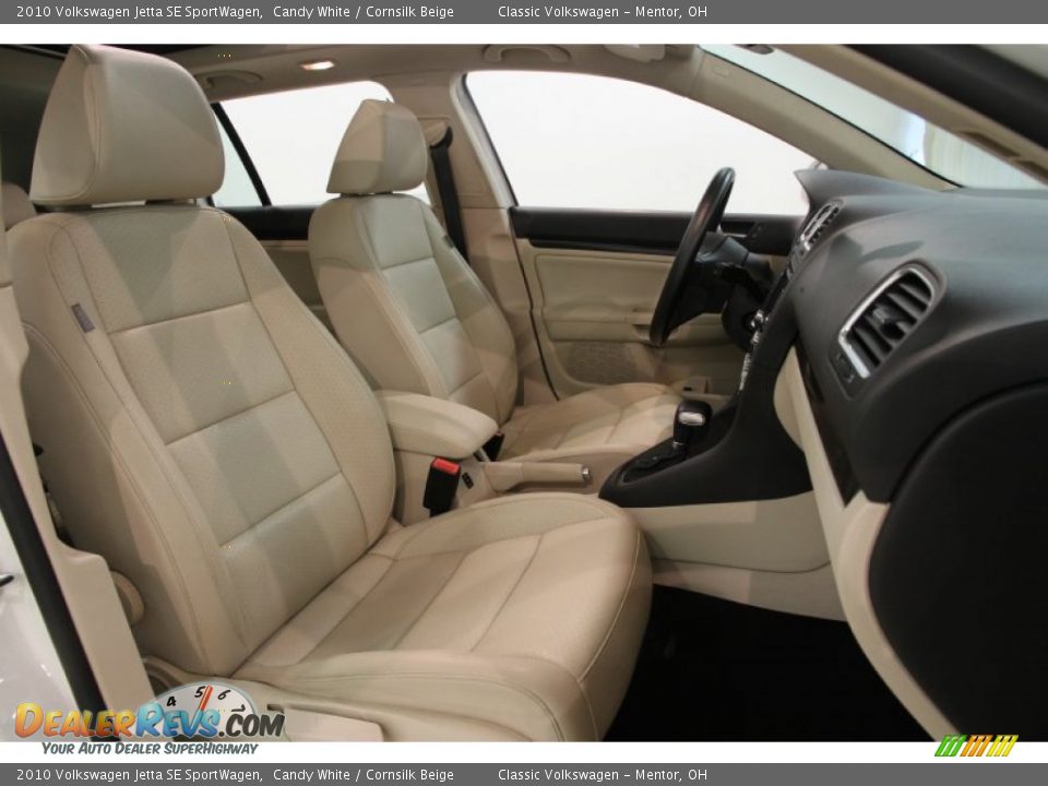 2010 Volkswagen Jetta SE SportWagen Candy White / Cornsilk Beige Photo #21