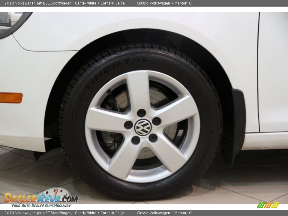 2010 Volkswagen Jetta SE SportWagen Candy White / Cornsilk Beige Photo #26