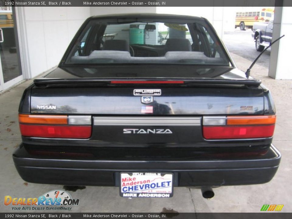 1992 Nissan Stanza SE Black / Black Photo #4
