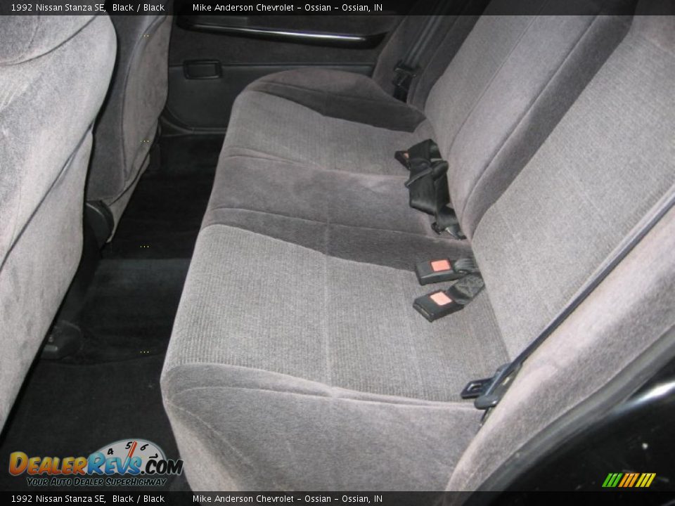 1992 Nissan Stanza SE Black / Black Photo #11