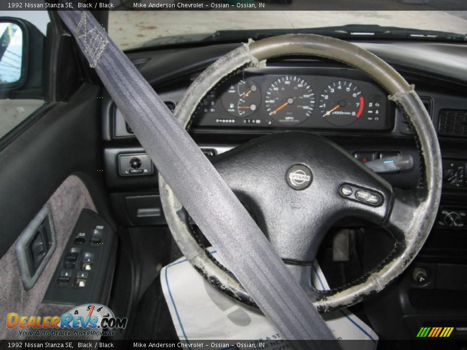 1992 Nissan Stanza SE Black / Black Photo #12