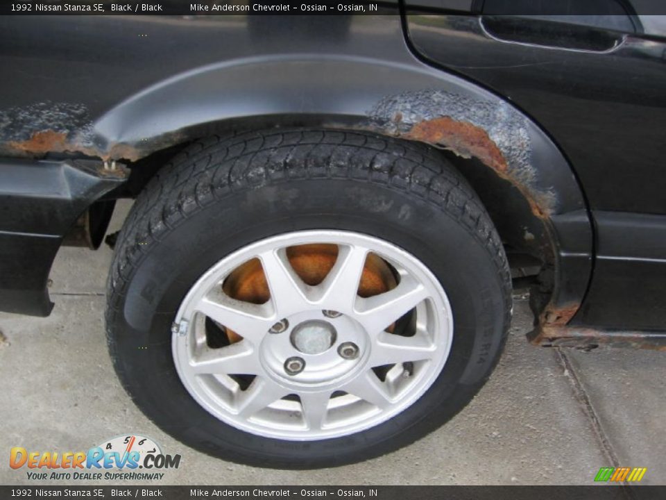1992 Nissan Stanza SE Black / Black Photo #19