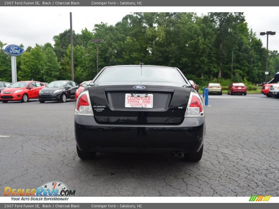 2007 Ford Fusion SE Black / Charcoal Black Photo #4