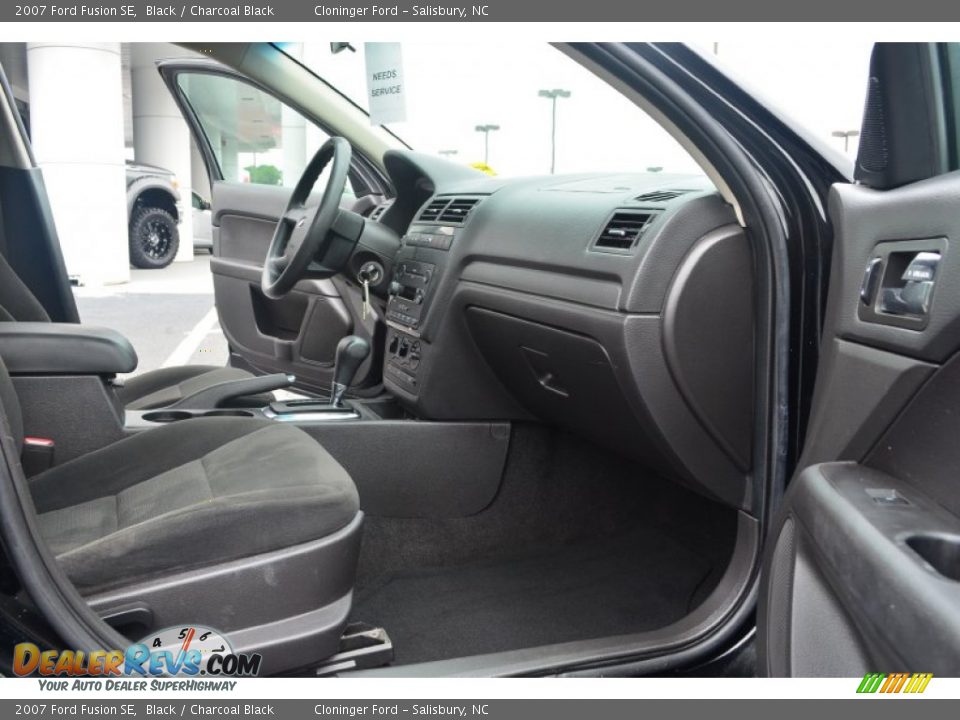 2007 Ford Fusion SE Black / Charcoal Black Photo #13